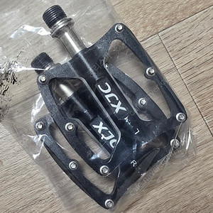 XJC 경량 알루미늄 평페달