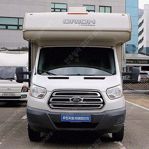 포드 트랜짓 중고 포드 중고 흰색 2018년식 27,897km 코치맨 캠핑카 중고자동차