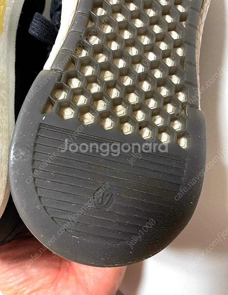 새것같은 불박서 스피릿 240mm 슬립온 스니커즈 팝니...--1