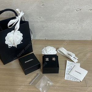 샤넬 CC로고 귀걸이 a88429 금장 (정품)