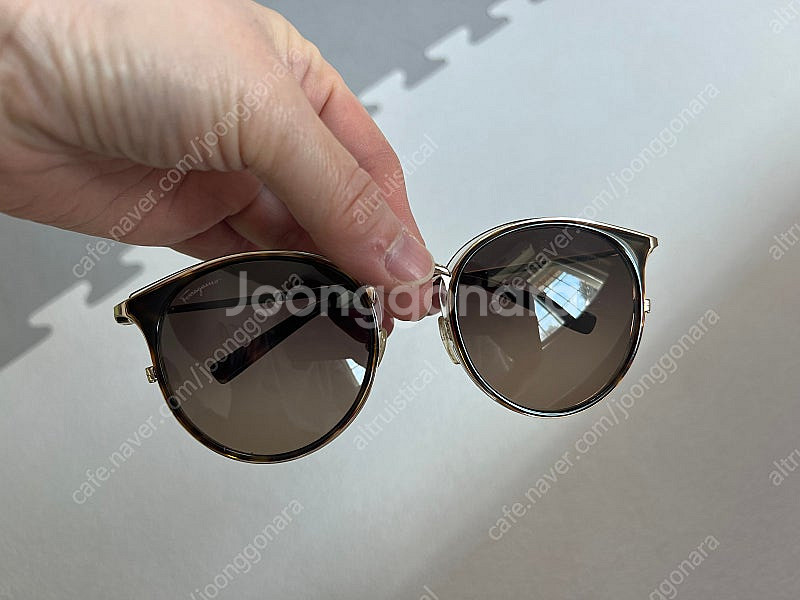 페레가모 선글라스--0