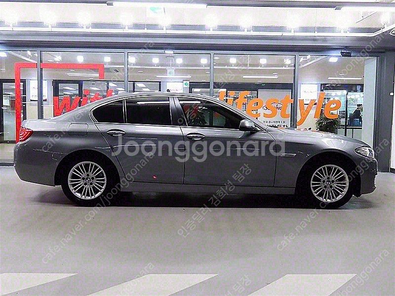 BMW 520D 중고 회색 2015년식 520d xDr...--3