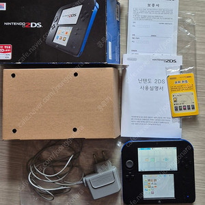 닌텐도 2DS 식빵다수 블루블랙 판매합니다.