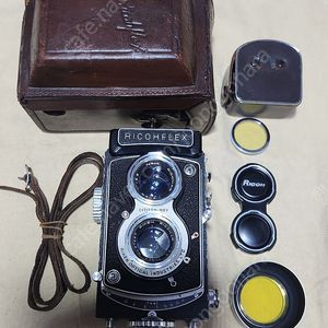 TLR 이안카메라13대 저렴, 대방출, 정상작동, 깨끗합니다.