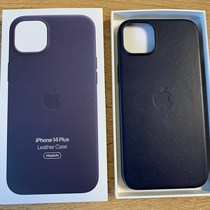 아이폰 14 플러스 정품가죽케이스 판매합니다!