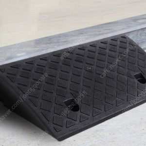 (새제품)차량 진입판 오르막길 경사로 발판 계단문턱 50x27x9cm 9천원