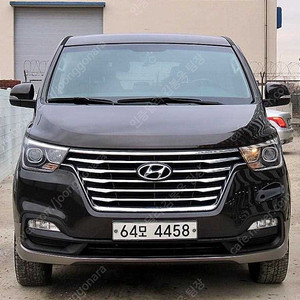 그랜드 스타렉스 중고 더 뉴 그랜드 스타렉스 중고차 9인승 갈색 2019년식 4WD 어반 9인승 익스클루시브 중고차 구매상담