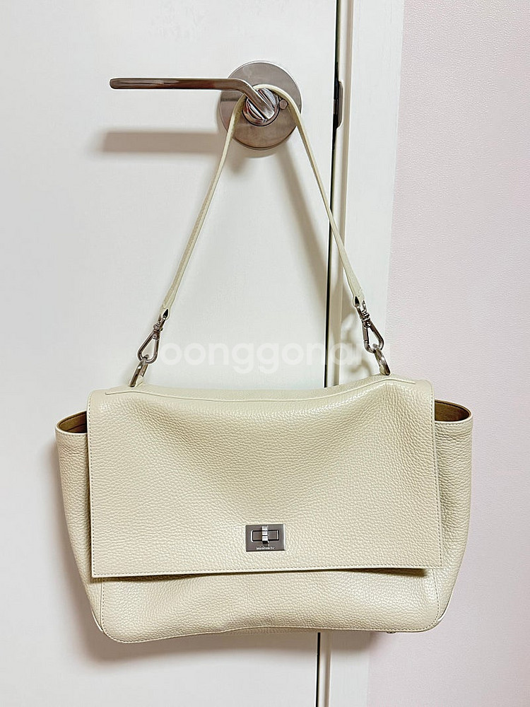 미닛뮤트 페레티 M 아이보리 가방 (ferretti)--8