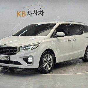 더뉴 카니발 7인승 중고 더 뉴 카니발 중고차 흰색 2020년식 35,313km 가솔린 7인승 리무진 프레지던트 중고차카페