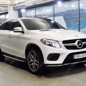 벤츠 인증중고 GLE클래스 중고 흰색 2017년식 GLE 350 d 4MATIC 쿠페 중고차견적