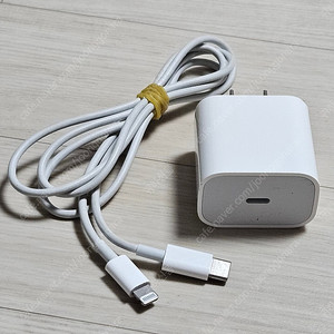 애플정품 USB-C 20W 전원어댑터 A2305와케이블