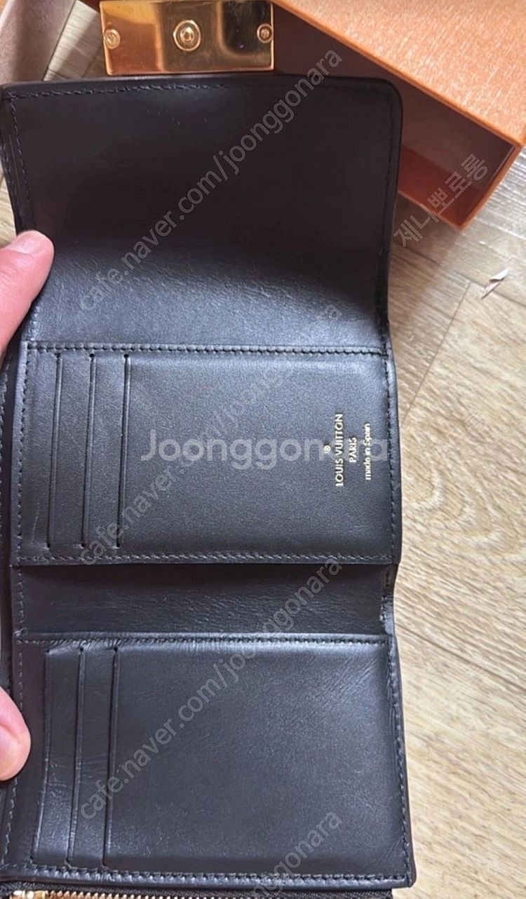 루이비통 도핀 컴팩트 월릿 반지갑--1
