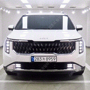 더뉴 카니발 중고 가격 중고 카니발 흰색 2025년식 20,320km 가솔린 9인승 노블레스 중고차카페