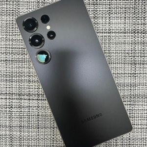 *새상품급* 갤럭시S25울트라 256G 블랙 하자없는 단말기 114만원 판매해요