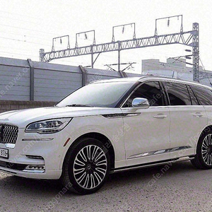 링컨 에비에이터 중고 2020년 70,033km 2세대 3.0 AWD 블랙라벨 중고차 리스 할부 당일출고 가능
