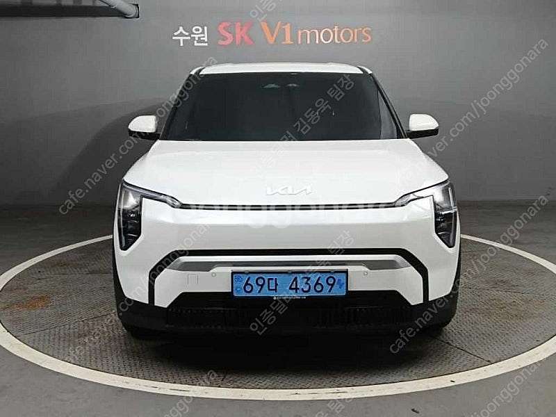 10,844 km EV3 중고 전기중고차 롱레인지 에어...--0