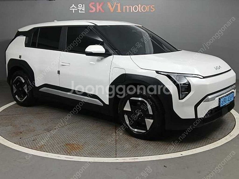 10,844 km EV3 중고 전기중고차 롱레인지 에어...--7