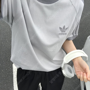 아디다스 반팔티 그레이 xs
