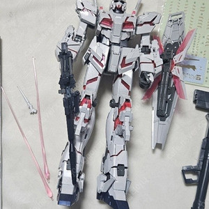 SD HG MG 유니콘건담 시리즈 가조 판매합니다.