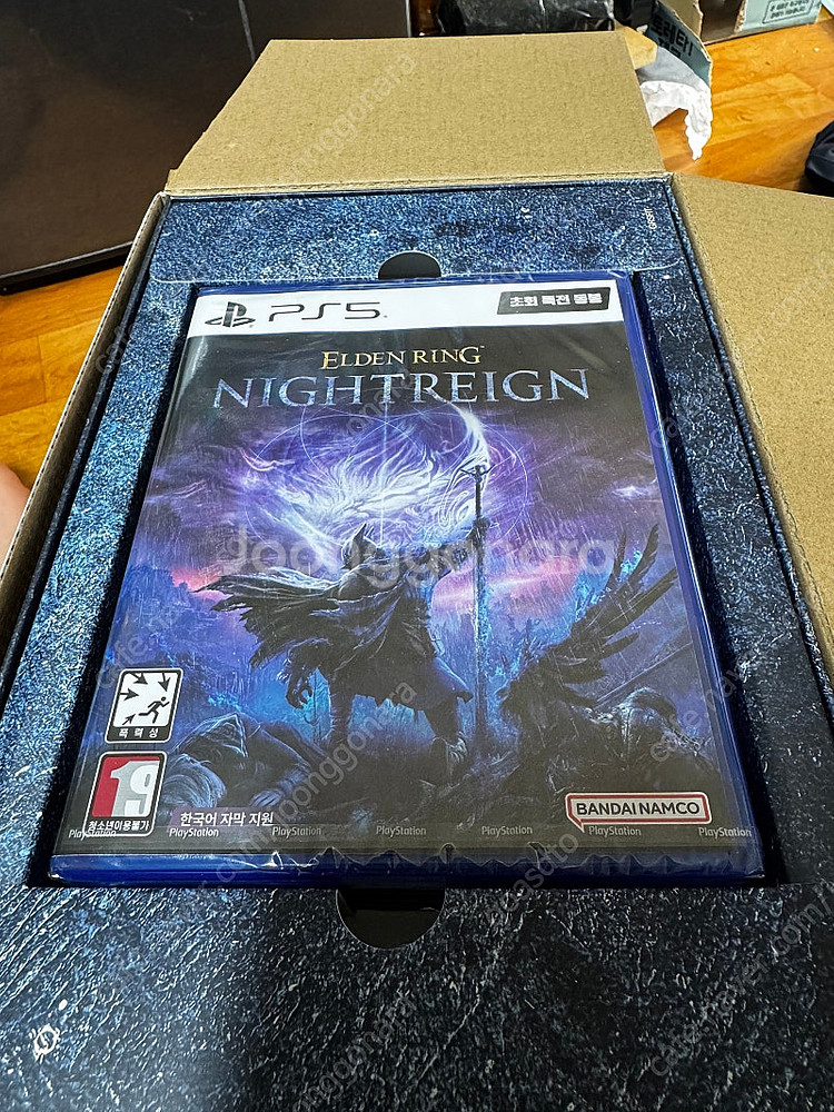PS5 엘든링 밤의 통치자 콜렉터즈 에디션 판매합니다.--1