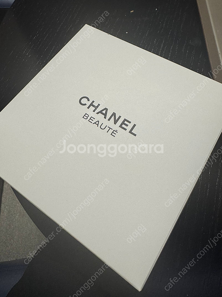 샤넬뷰티 핑크 파우치 및 에코백--0