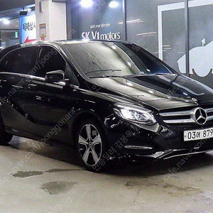 벤츠 B클래스 중고차 벤츠 인증중고 검정색 2018년식 75,714km B220 중고차 저렴하게