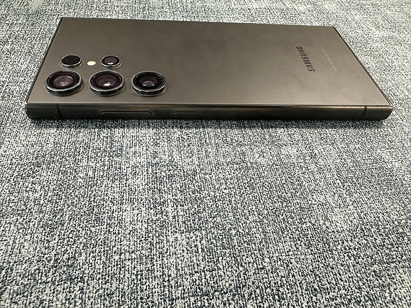 갤럭시S24울트라 256G 블랙 24년 5월개통 무잔상...--8