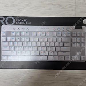 로지텍 PRO X TKL LIGHTSPEED 키보드 팝니다.