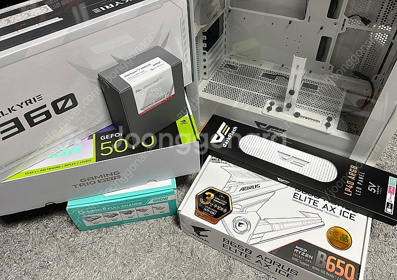 새상품?]7800X3D / B650 ice / MSI ...--4