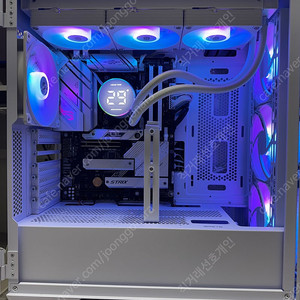 [게이밍 PC] 화이트 9800X3D + RTX 5080 / 사양 변경 가능