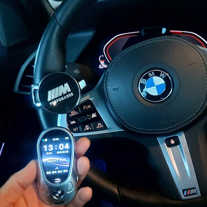 BMW X3, X5, X7, i4, 1/3/5시리즈 기존 차량키에서 디지털 디스플레이키로 업그레이드, 전용 디자인 세팅 가능