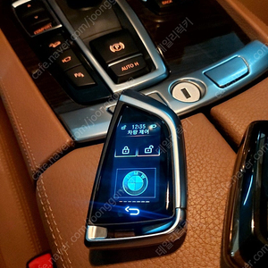 [판매] BMW F바디, G바디 전차종 모든연식 자동차키 분실시 긴급 키복사, 최신형 칼날 LCD 풀터치 스크린 디스플레이키로 업그레이드 전환 제작