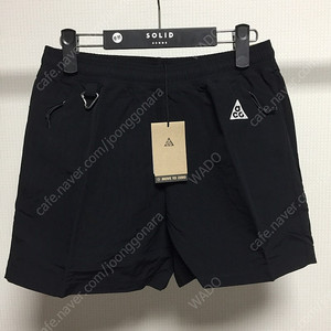 <새상품> 나이키 ACG 레저부아 고트 쇼츠 블랙카키 M(80) 저렴하게 판매합니다.