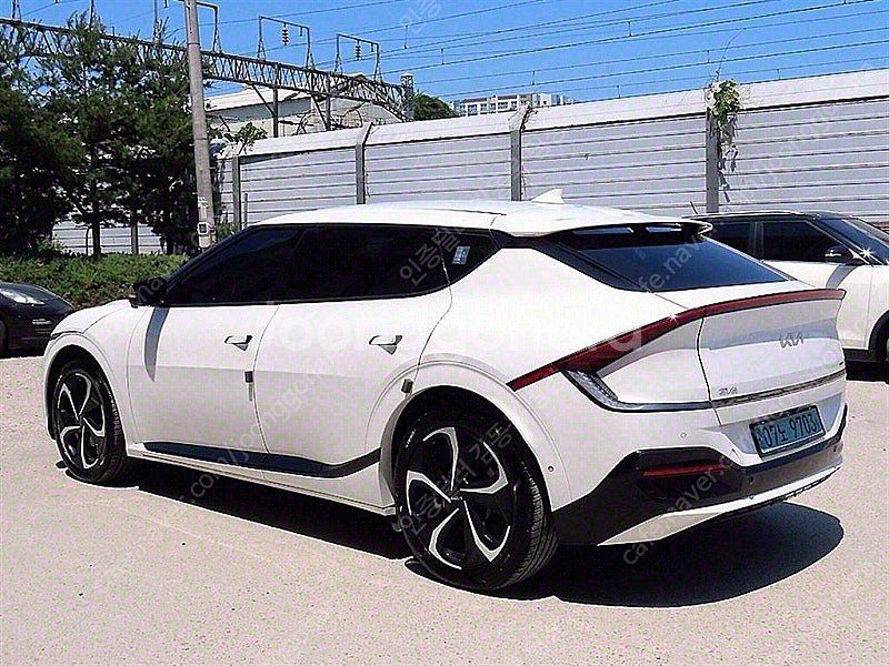 44,024 km EV6 중고 전기중고차 롱레인지 GT...--8