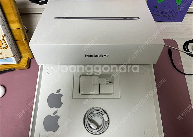 M1 맥북에어 13인치 (배터리 100%, 외관깨끗)--4