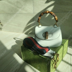 구찌 1947 미니 탑핸들백 정품 판매