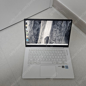 lg14z980 lg그램노트북 싸게정리 합니다.