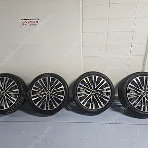 벤츠 W223 S클래스 S580 20인치 휠타이어 대품없이 150만 싸게 드려요