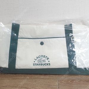 라코스테 스타벅스 프리퀀시 멀티플백 그린 팔아요!