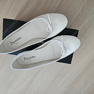 레페토 산드리옹 유광 화이트