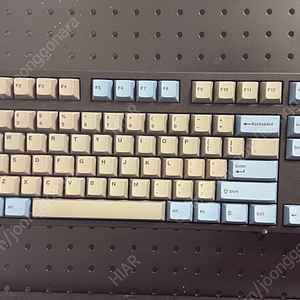 레오폴드 FC750RBT PD 그레이 블루 영문 갈축 팝니다.