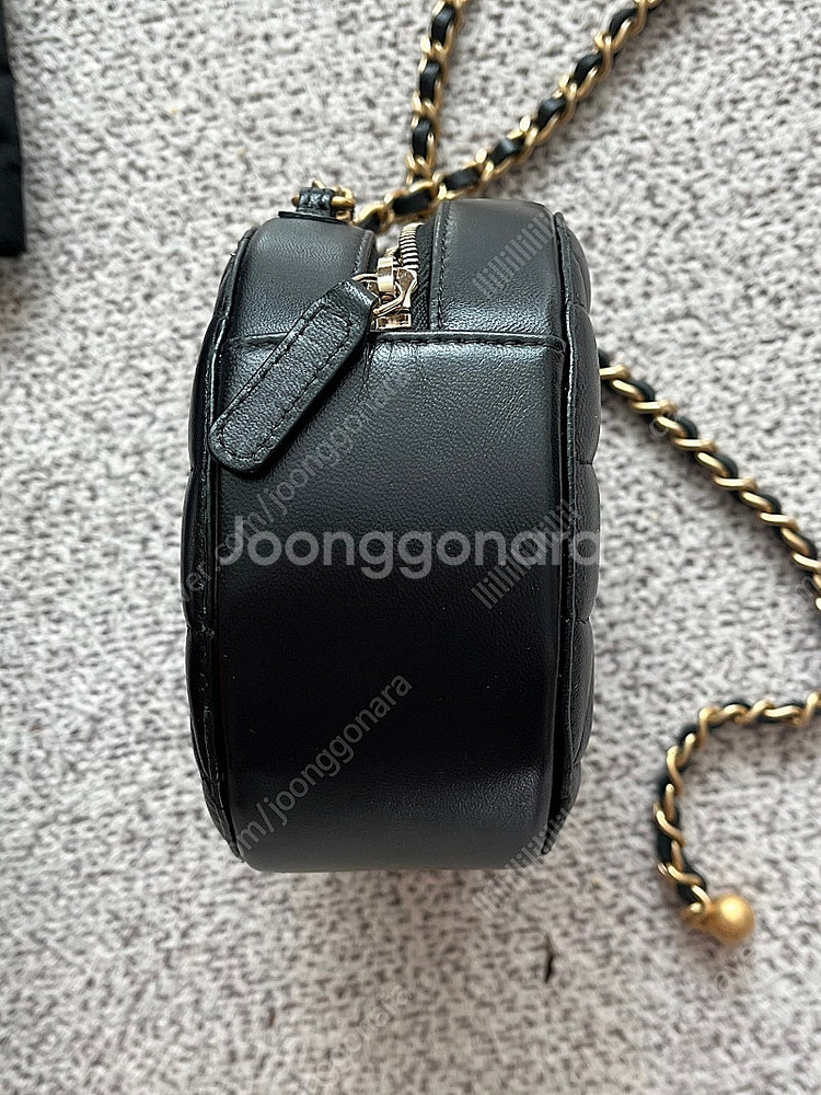 (정품) 샤넬 골드볼 동그리백--2