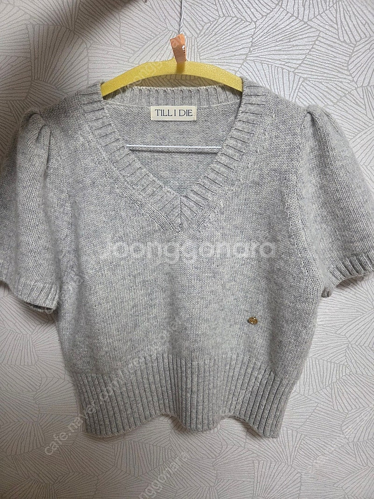 틸아이다이 브이넥 니트 탑--0