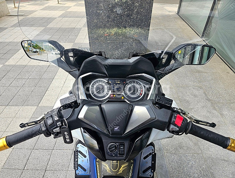 20년식 포르자 300 팝니다--9