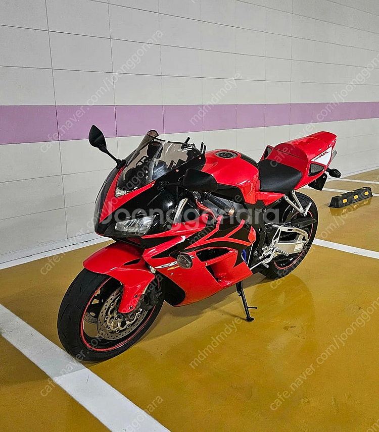 풀배기 CBR 1000RR 짧은 키로수 판매합니다--4