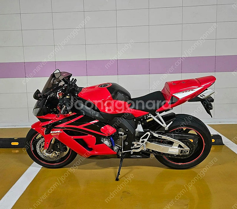 풀배기 CBR 1000RR 짧은 키로수 판매합니다--5
