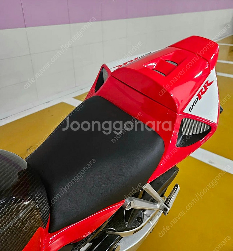 풀배기 CBR 1000RR 짧은 키로수 판매합니다--9
