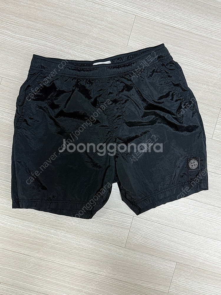 스톤아일랜드 나일론 메탈 쇼츠 블랙 L 7615B094...--0