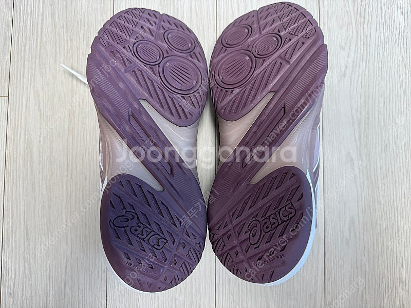 배드민턴화 팝니다.(아식스240mm)--4