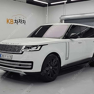 2023년식 흰색 랜드로버 중고 레인지로버 중고 4.4 P530 LWB 실매물인증중고차 25,854 km